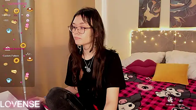 Emily Strikeee online show from February 2026 04:12:02 AM