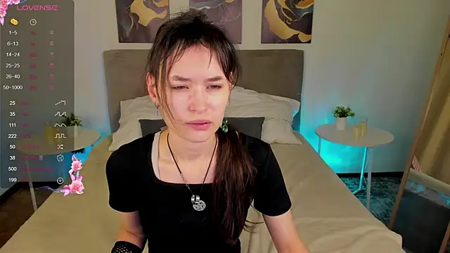 Snapshot of Emily_Strikeee chatting on November 2025 09:58:02 AM Emily Strikeee online show from November 2025 09:58:02 AM