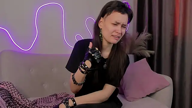 Emily Strikeee online show from February 2025 10:07:01 AM
