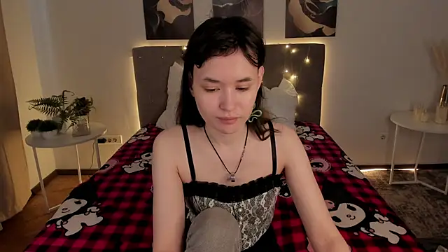 Emily Strikeee online show from April 2026 01:54:01 AM