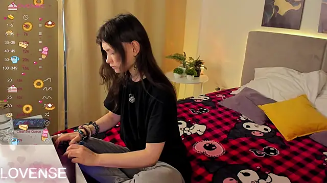 Emily Strikeee online show from February 2026 09:51:02 AM