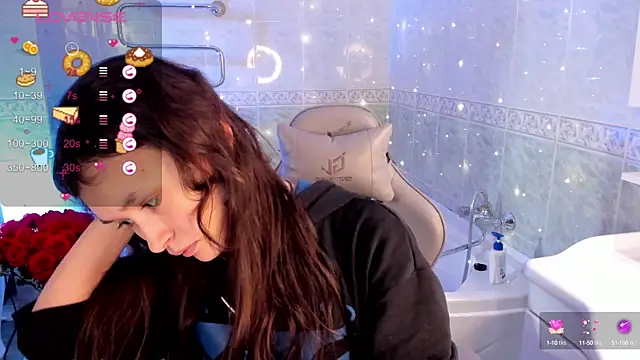 Emily Strikeee online show from September 2025 10:11:02 AM