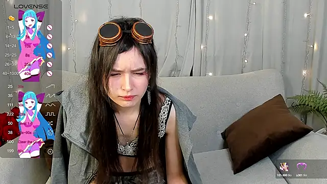 Emily Strikeee online show from March 2025 12:25:02 PM