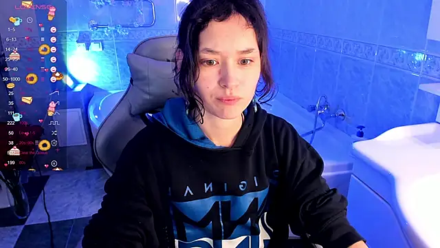 Emily Strikeee online show from October 2025 10:05:02 AM