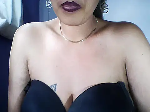 layanah12 online show from October 2025 01:00:01 PM