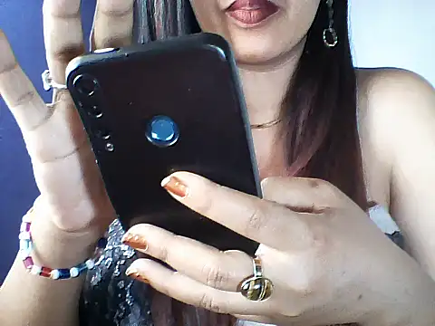 layanah12 online show from March 2026 12:54:01 PM