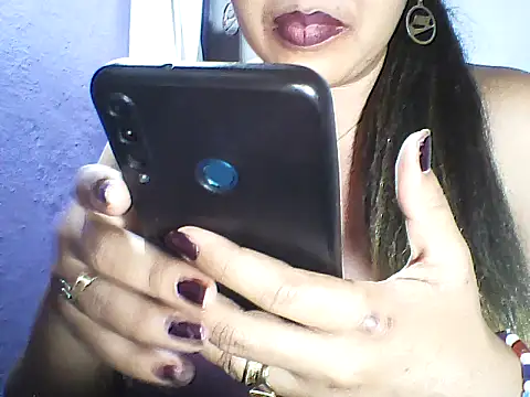 layanah12 online show from October 2025 06:49:02 PM