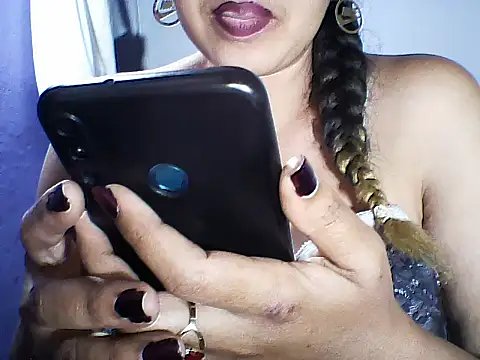 layanah12 online show from October 2025 06:29:02 PM