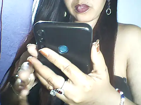 layanah12 online show from March 2026 06:42:02 PM