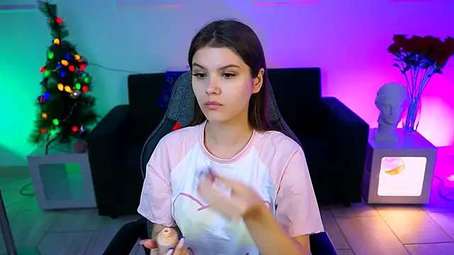 Snapshot of EvaThopson chatting on December 2025 06:08:02 AM EvaThopson online show from December 2025 06:08:02 AM