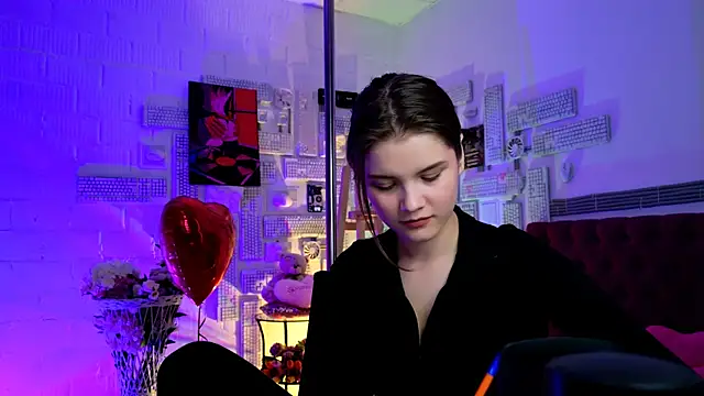 Snapshot of EvaThopson chatting on February 2025 03:24:02 PM EvaThopson online show from February 2025 03:24:02 PM