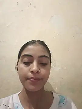 Snapshot of pikubaby chatting on May 2026 07:52:02 PM pikubaby online show from May 2026 07:52:02 PM