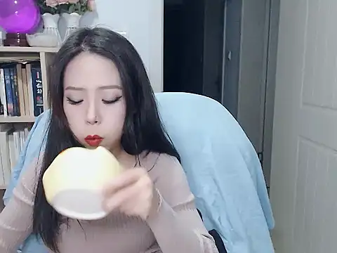 Snapshot of SuSushi728 chatting on January 2026 03:30:01 PM SuSushi728 online show from January 2026 03:30:01 PM