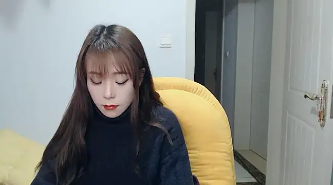 Snapshot of SuSushi728 chatting on January 2025 02:51:01 PM SuSushi728 online show from January 2025 02:51:01 PM