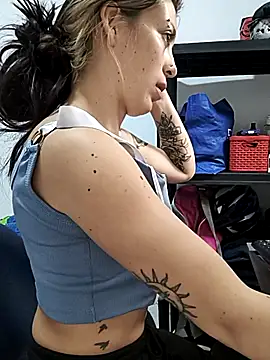 Tefannyy  online show from September 2025 03:30:01 PM