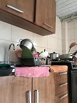 Tefannyy  online show from April 2026 06:14:02 PM