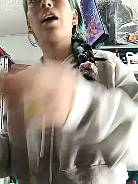 Tefannyy  online show from February 2026 03:56:01 PM