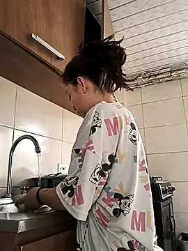 Tefannyy  online show from September 2025 03:45:01 PM