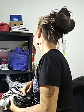 Tefannyy  online show from April 2026 02:10:01 PM