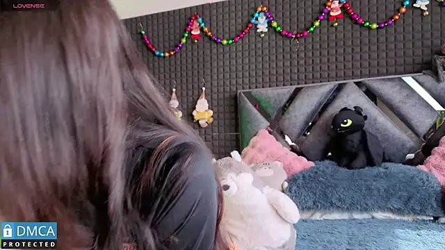 SolBeaumont1 online show from December 2025 07:13:01 PM