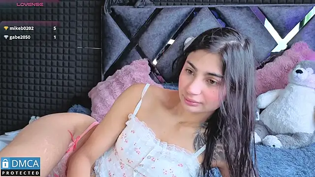 SolBeaumont1 online show from November 2025 07:07:01 PM