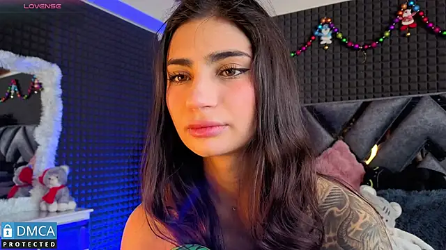 SolBeaumont1 online show from December 2025 07:02:01 PM