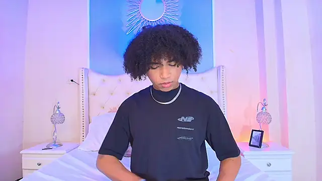 Ambar Collingg online show from September 2025 02:28:02 PM