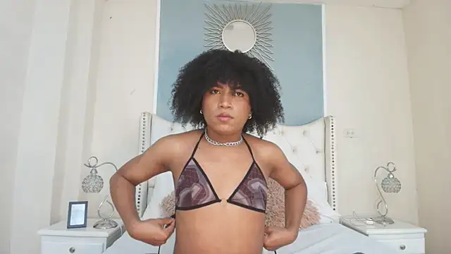 Ambar Collingg online show from March 2025 01:32:02 PM