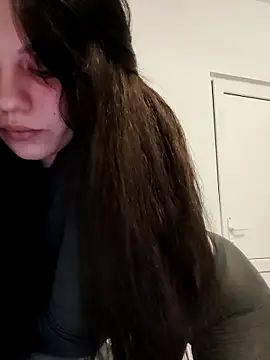 Snapshot of leeya_lee chatting on January 2025 06:48:01 PM leeya lee online show from January 2025 06:48:01 PM