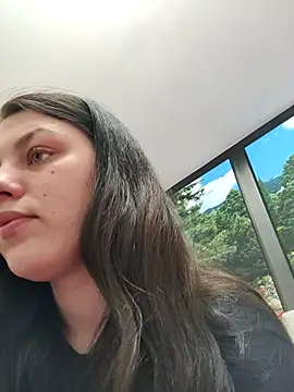 Snapshot of leeya_lee chatting on January 2025 03:17:01 AM leeya lee online show from January 2025 03:17:01 AM