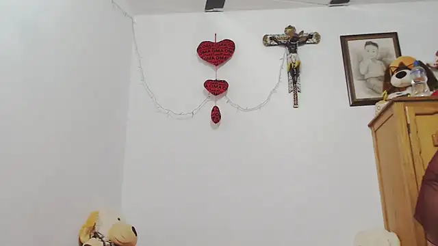 ariellth online show from October 2025 03:49:02 PM