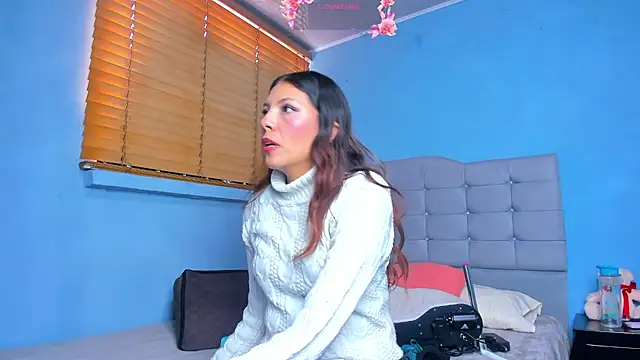 Snapshot of Selenakyle92_ chatting on March 2025 08:35:02 PM Selenakyle92 online show from March 2025 08:35:02 PM