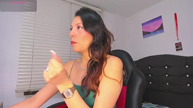 Snapshot of Selenakyle92_ chatting on September 2025 08:20:02 PM Selenakyle92 online show from September 2025 08:20:02 PM