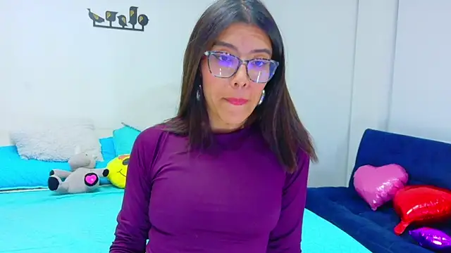  lucysmith online show from November 2025 04:05:02 AM