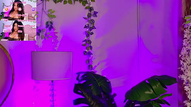 NahiaraReina online show from April 2026 01:56:02 PM