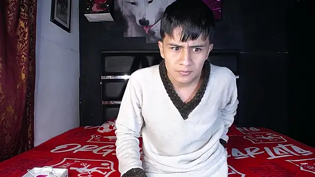 Snapshot of The__Rodriguez chatting on March 2025 01:37:02 AM The Rodriguez online show from March 2025 01:37:02 AM