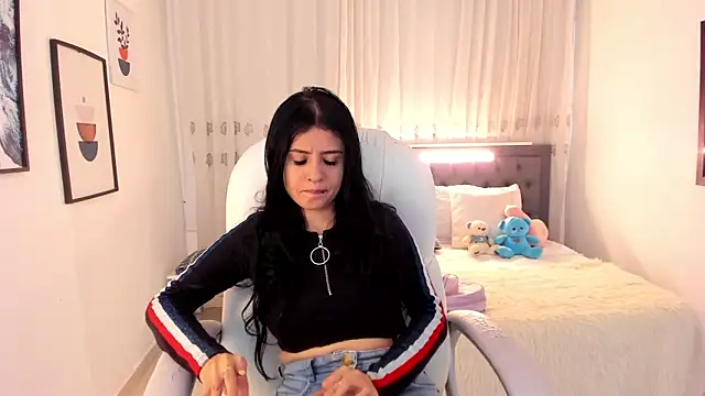 yenny garcia online show from February 2026 01:19:02 PM