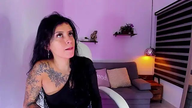 yenny garcia online show from September 2025 06:03:02 PM