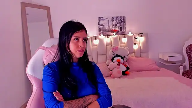 yenny garcia online show from December 2025 06:32:01 PM