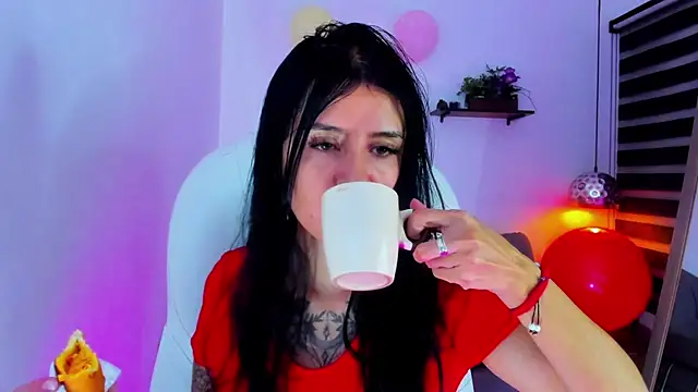 yenny garcia online show from October 2025 01:30:01 PM