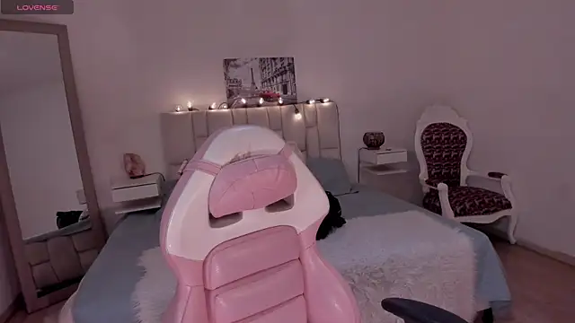 yenny garcia online show from April 2026 04:45:01 PM