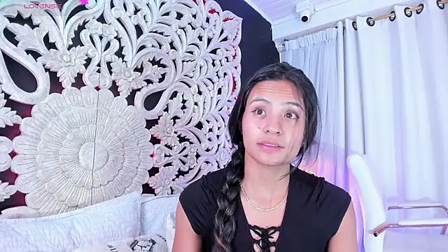 Snapshot of Mindy_sweety chatting on February 2026 12:26:01 PM Mindy sweety online show from February 2026 12:26:01 PM