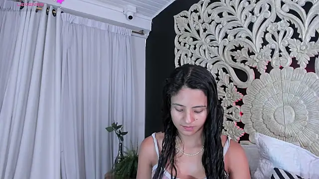 Snapshot of Mindy_sweety chatting on April 2026 12:22:02 PM Mindy sweety online show from April 2026 12:22:02 PM