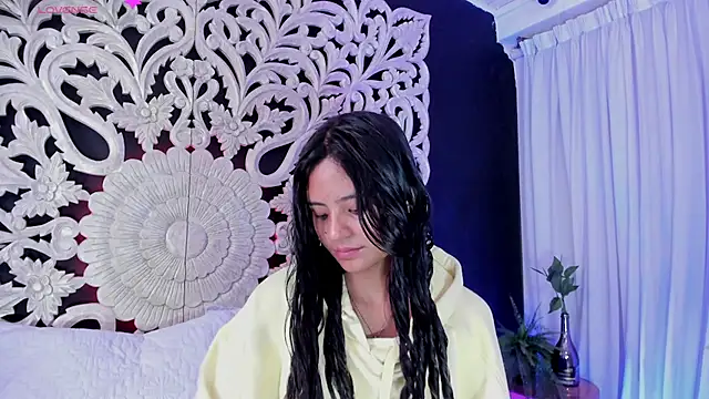 Snapshot of Mindy_sweety chatting on April 2026 12:32:02 PM Mindy sweety online show from April 2026 12:32:02 PM