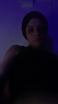 AnetteGoBa online show from November 2025 10:42:01 AM