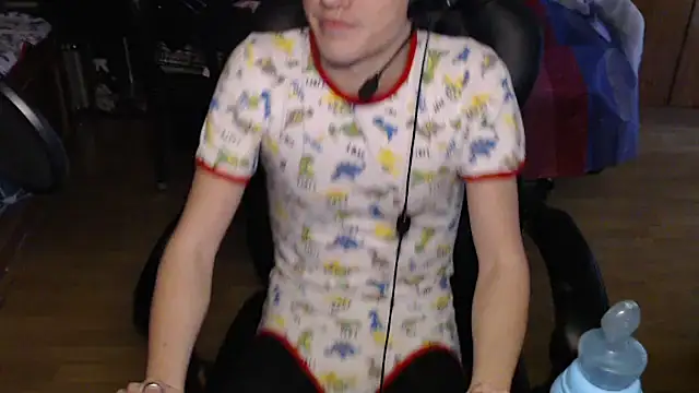 BabyDracoDarkfang online show from March 2026 11:22:02 AM