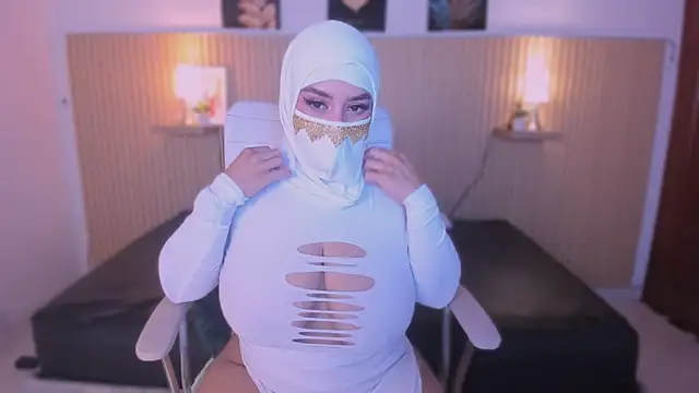 cloe sirena online show from January 2026 03:37:01 PM