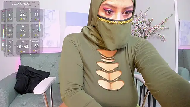 Snapshot of cloe_sirena chatting on November 2025 03:01:02 PM cloe sirena online show from November 2025 03:01:02 PM