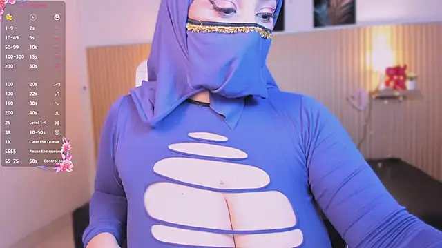 cloe sirena online show from February 2026 02:05:01 PM