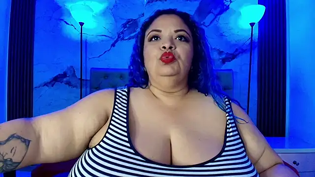 ANAMARIARIOS online show from November 2025 07:36:03 PM